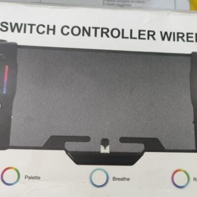 Mando Plug And Play para Nintendo Switch con luces RGB - Negro